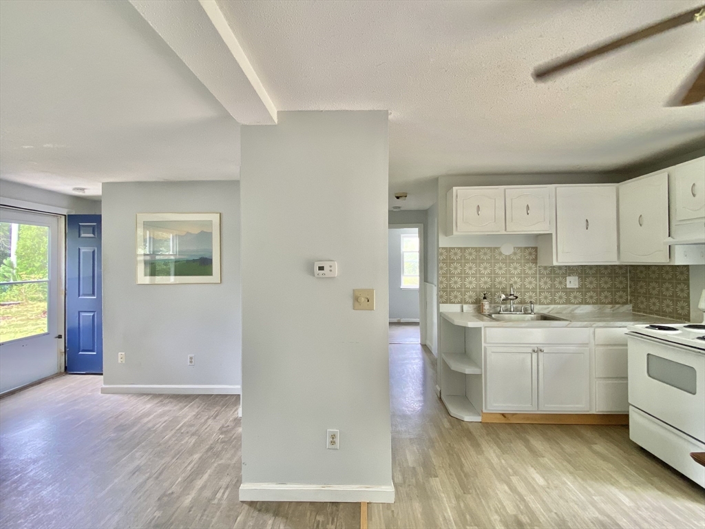 138 Kompass Dr Property Photo 13