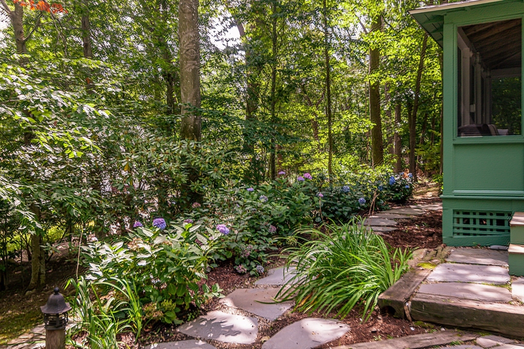 94 Atlantic Property Photo 22