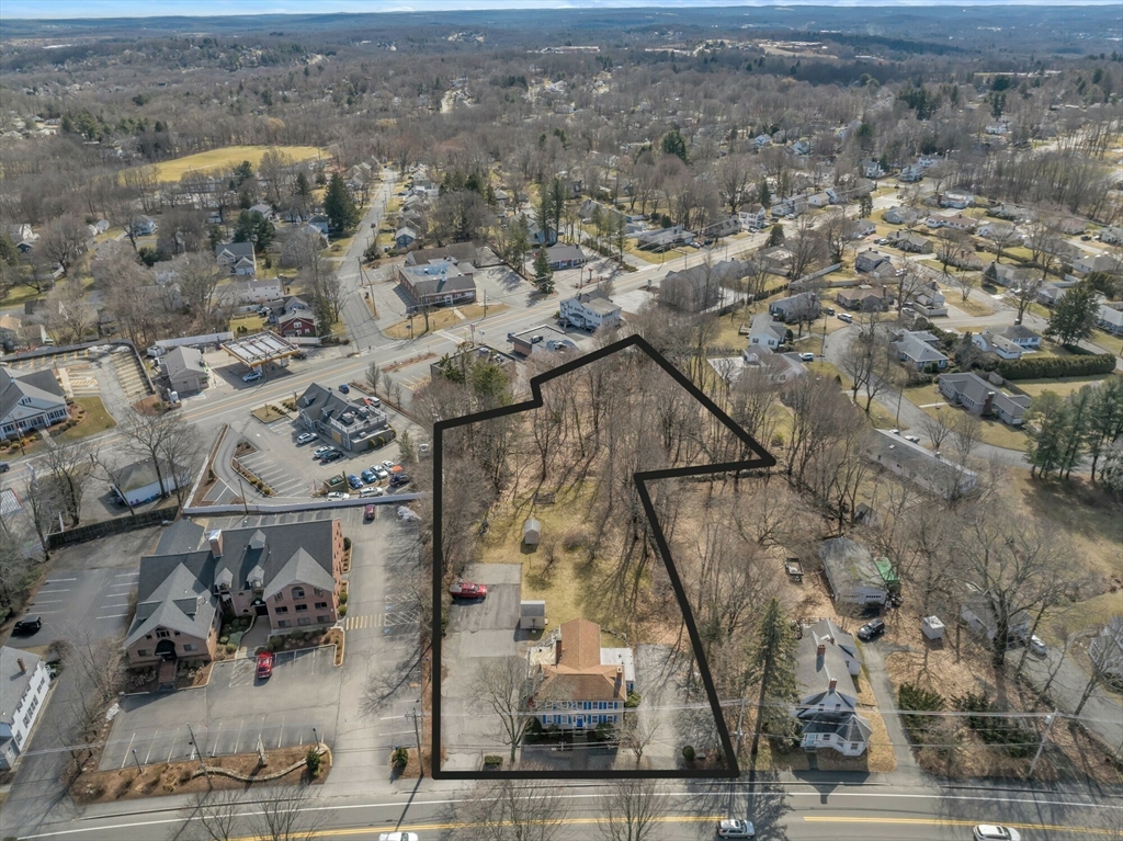 506 Main Property Photo 2