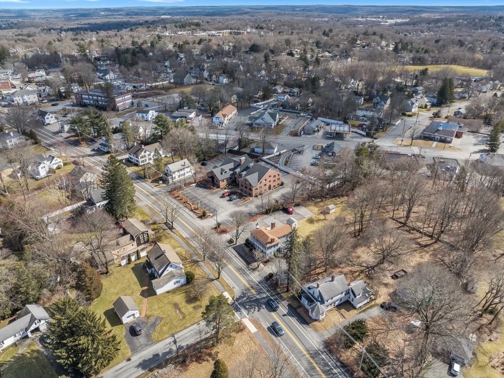 506 Main Property Photo 10