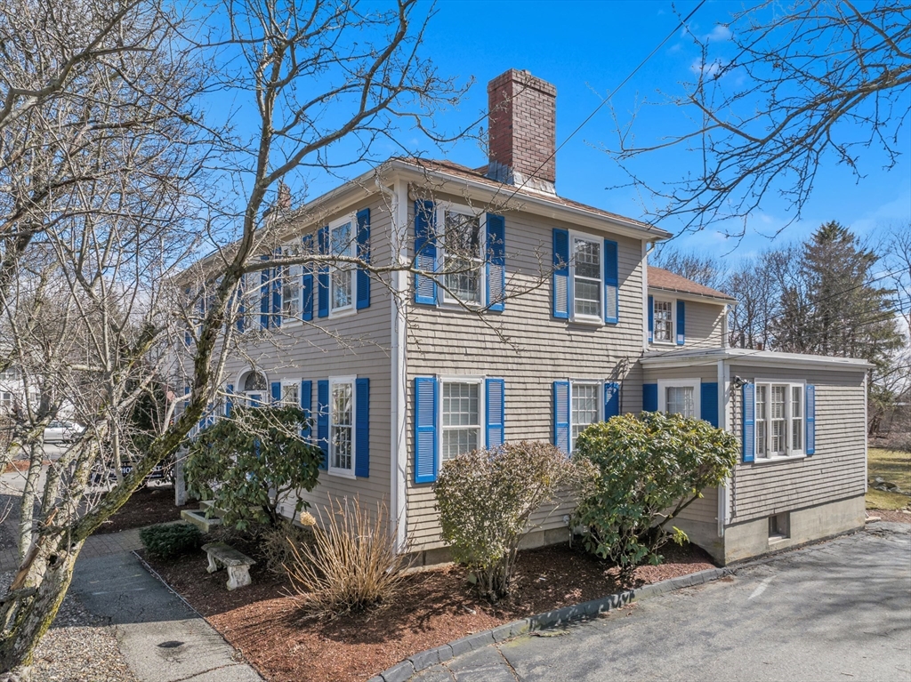 506 Main Property Photo 14