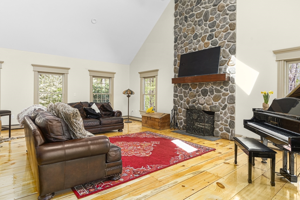 34 Merriam Lane Property Photo 14