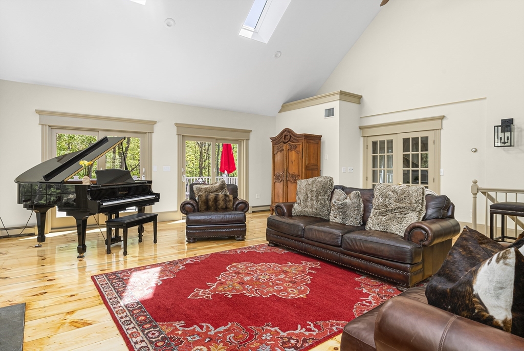 34 Merriam Lane Property Photo 15