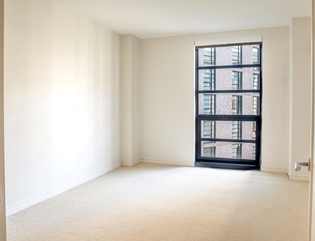 580 Washington St # 6d Property Photo 14