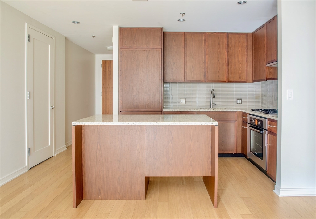 580 Washington St # 6d Property Photo 18