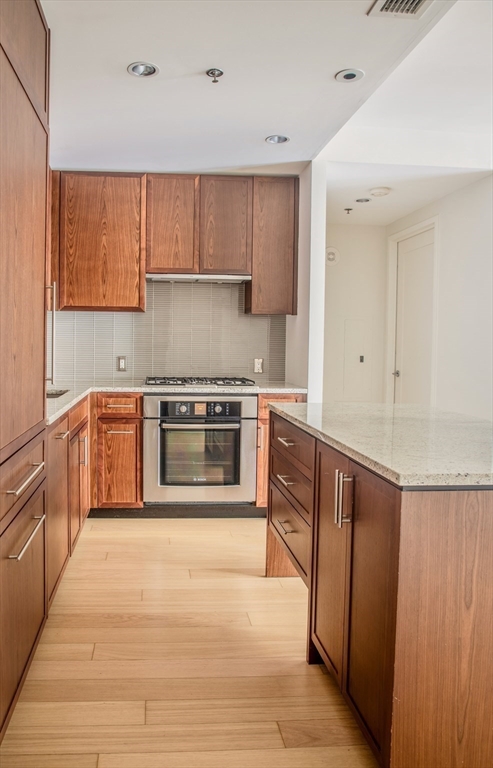 580 Washington St # 6d Property Photo 19