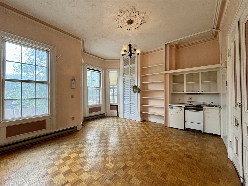 171 Warren Avenue # 2 Property Photo 2