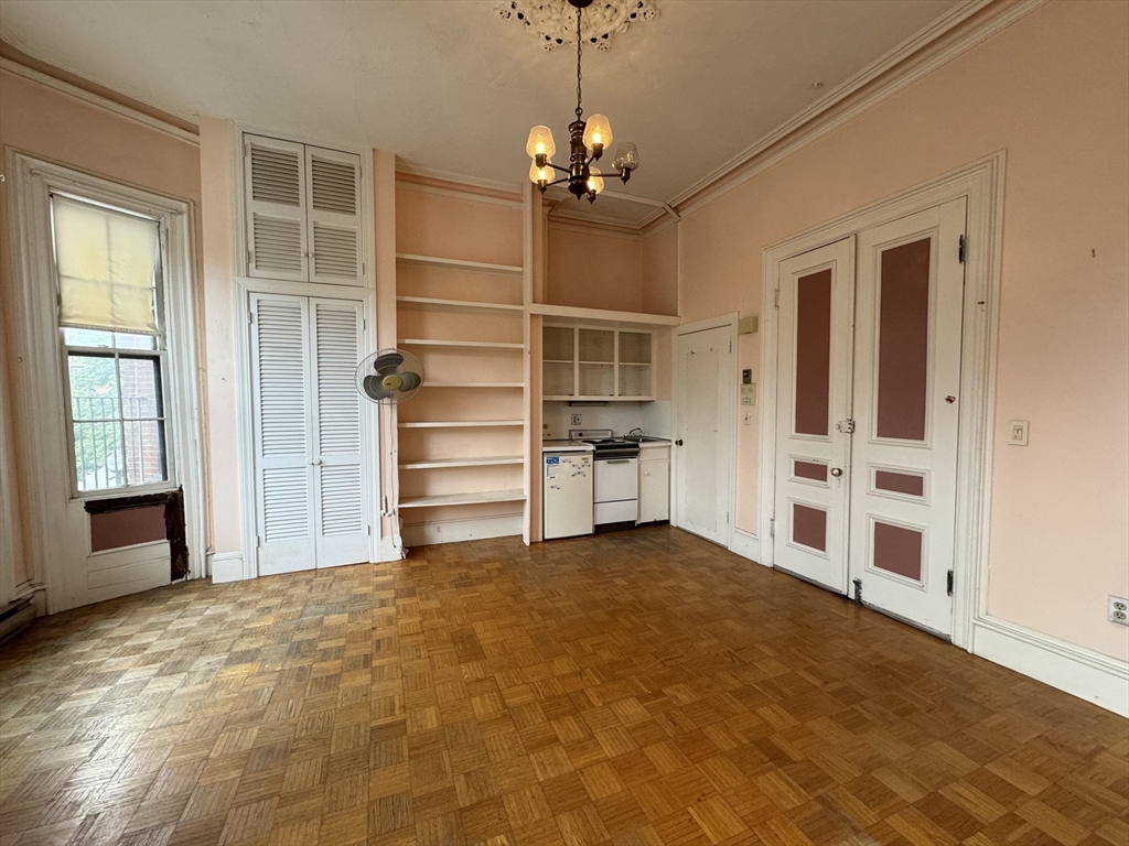 171 Warren Avenue # 2 Property Photo 3