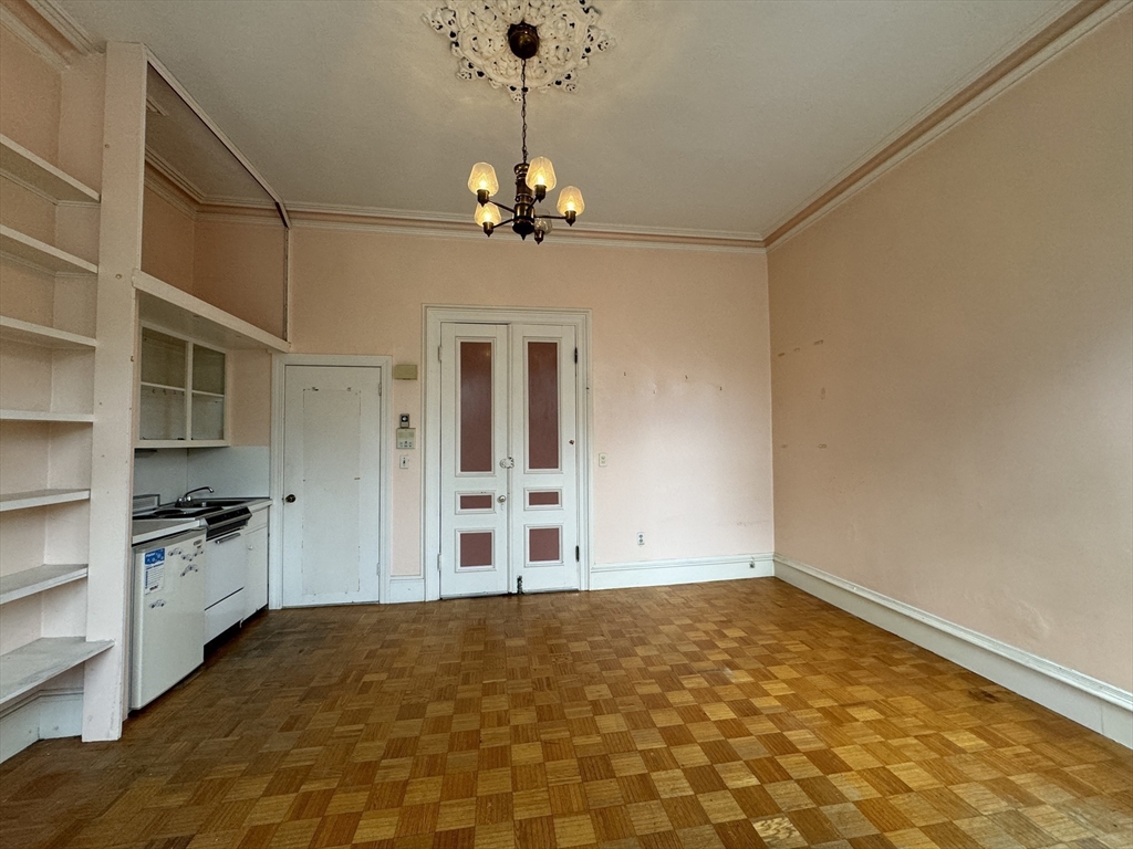 171 Warren Avenue # 2 Property Photo 4