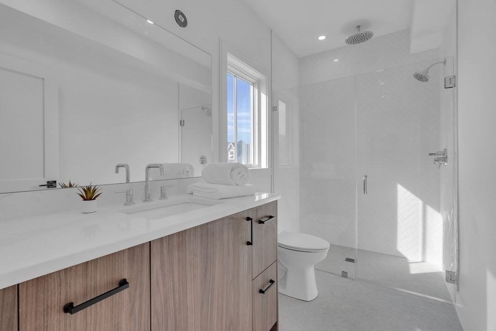 6 Pearl Ph Property Photo 2