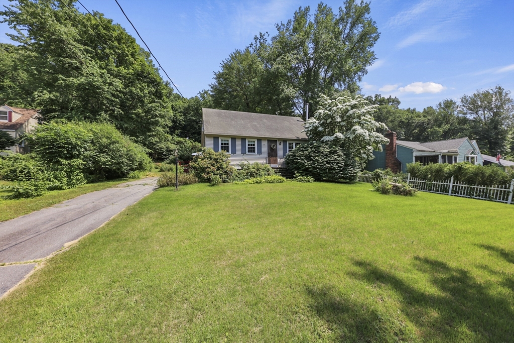 121 Day Street Property Photo 3