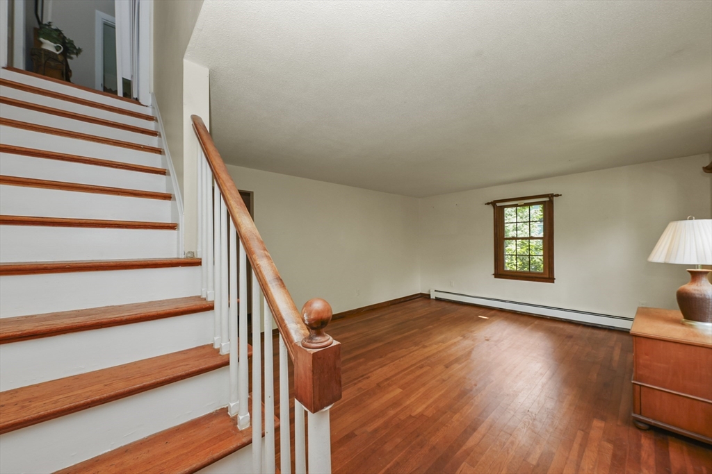 121 Day Street Property Photo 4