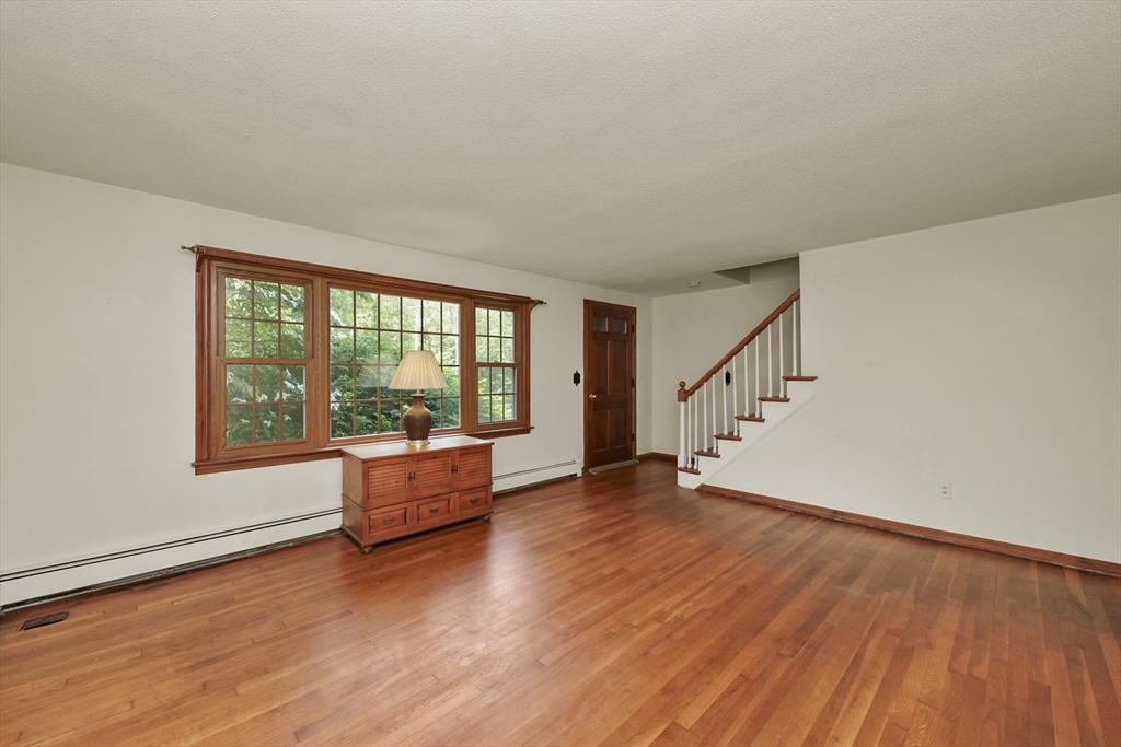 121 Day Street Property Photo 6