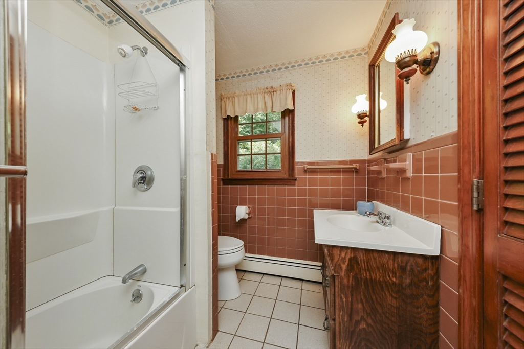121 Day Street Property Photo 8