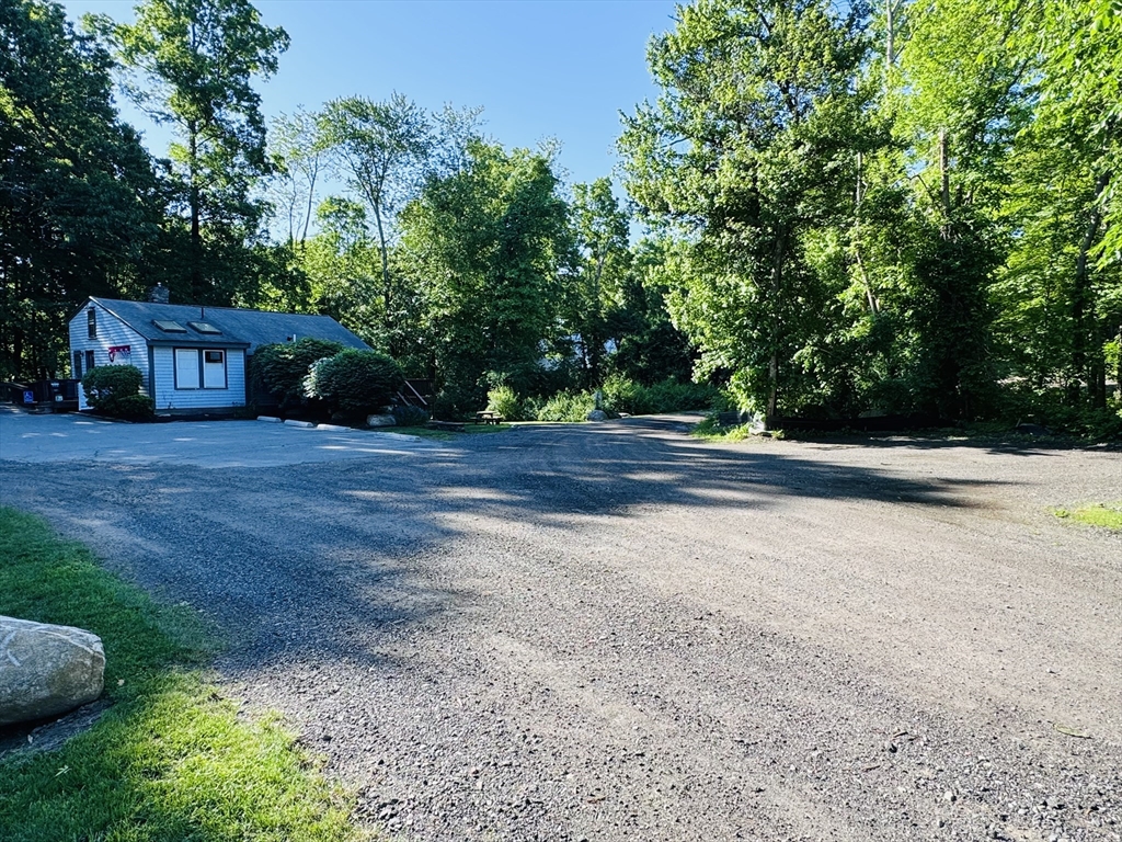 650 Massachusetts Ave Property Photo