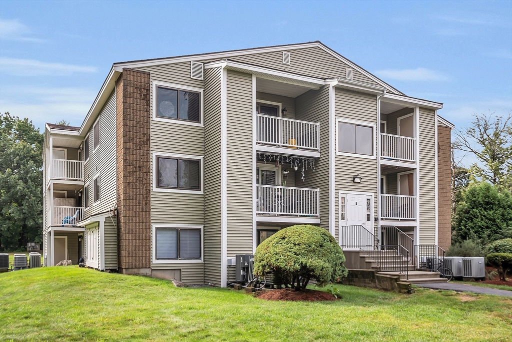 Bridgecrest Condominiums