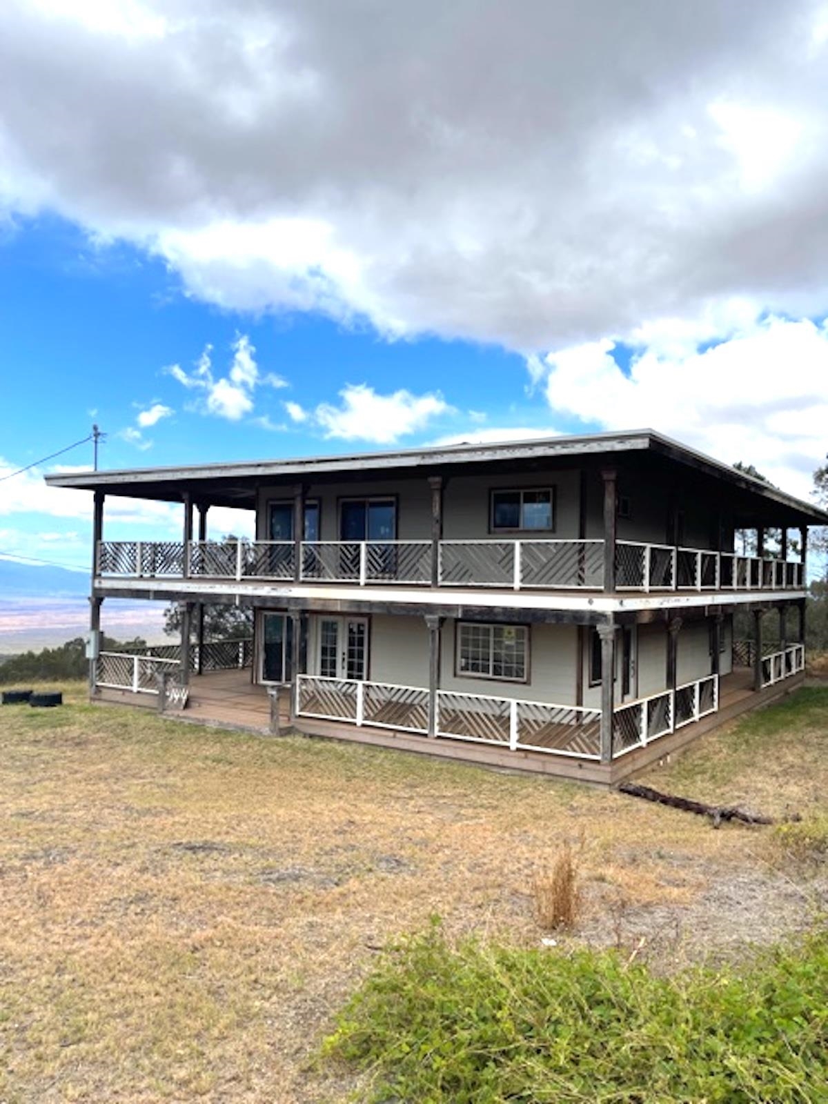 144 Puuala St Property Photo 1