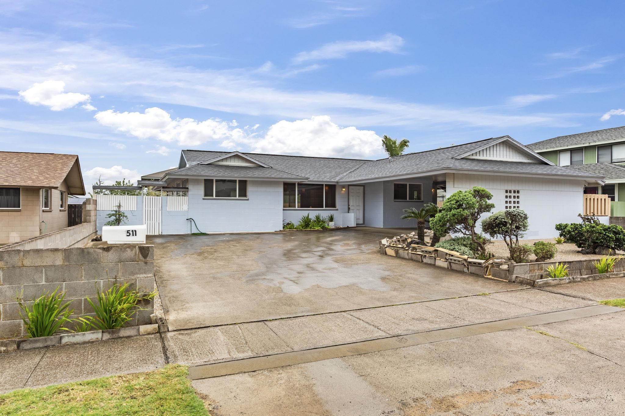 511 Kaulana St Property Photo 1