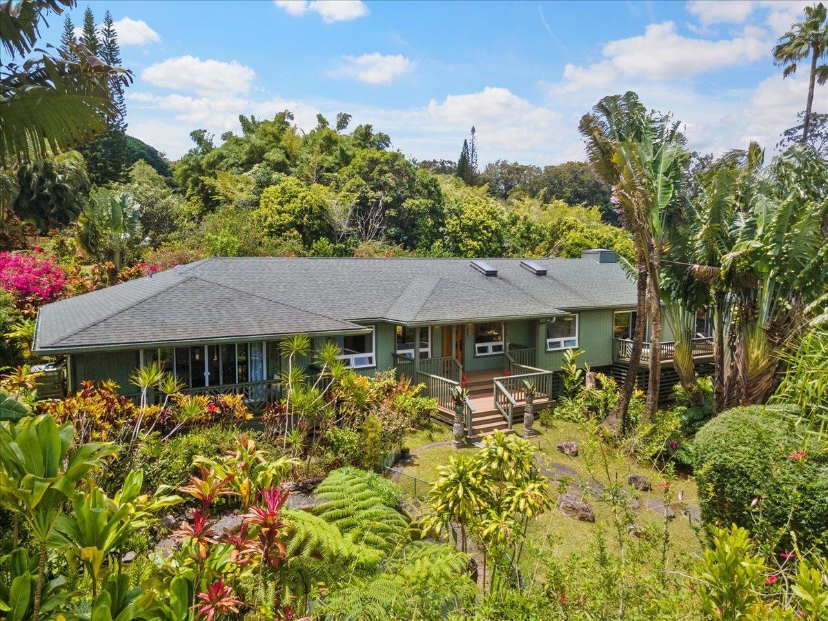 60 Koolau Rd Property Photo 1
