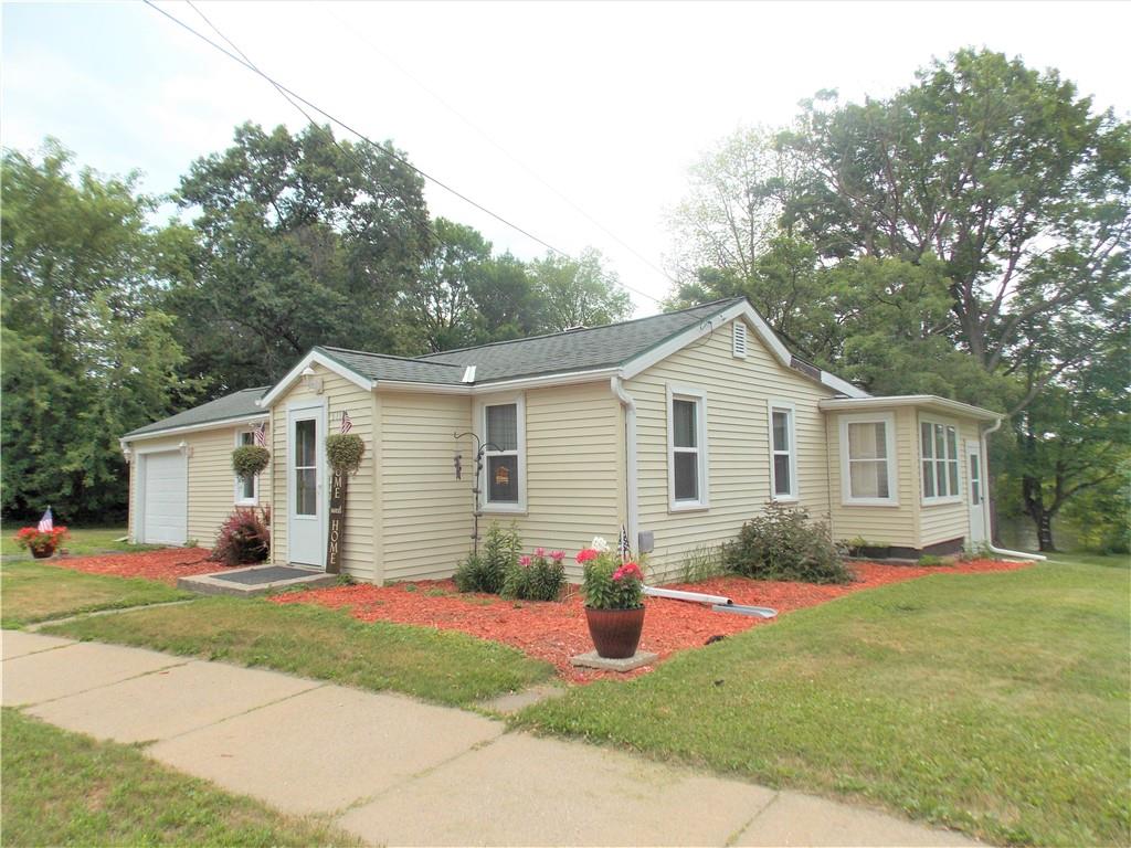 511 Hatten Avenue Property Photo 1