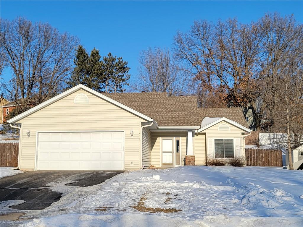 2436 Kenora Parkway Property Photo 1