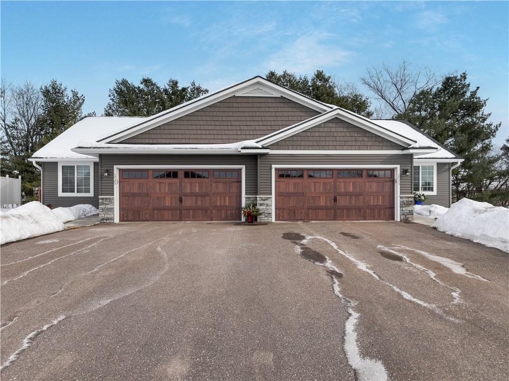 1725 Timber Trail Property Photo 1