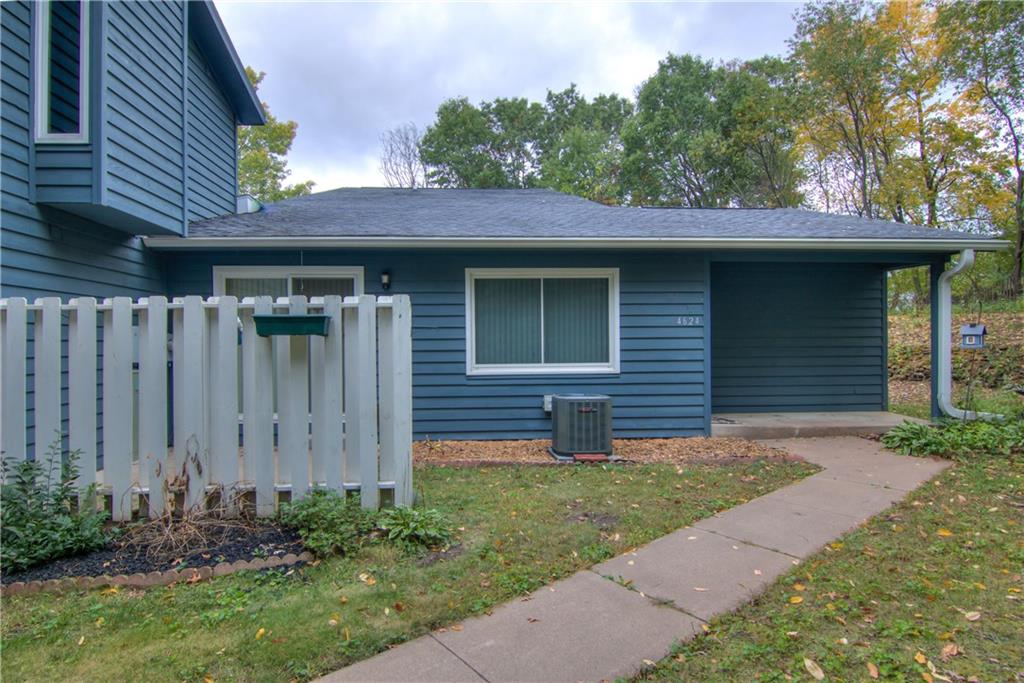 4624 Woodridge Drive Property Photo 1