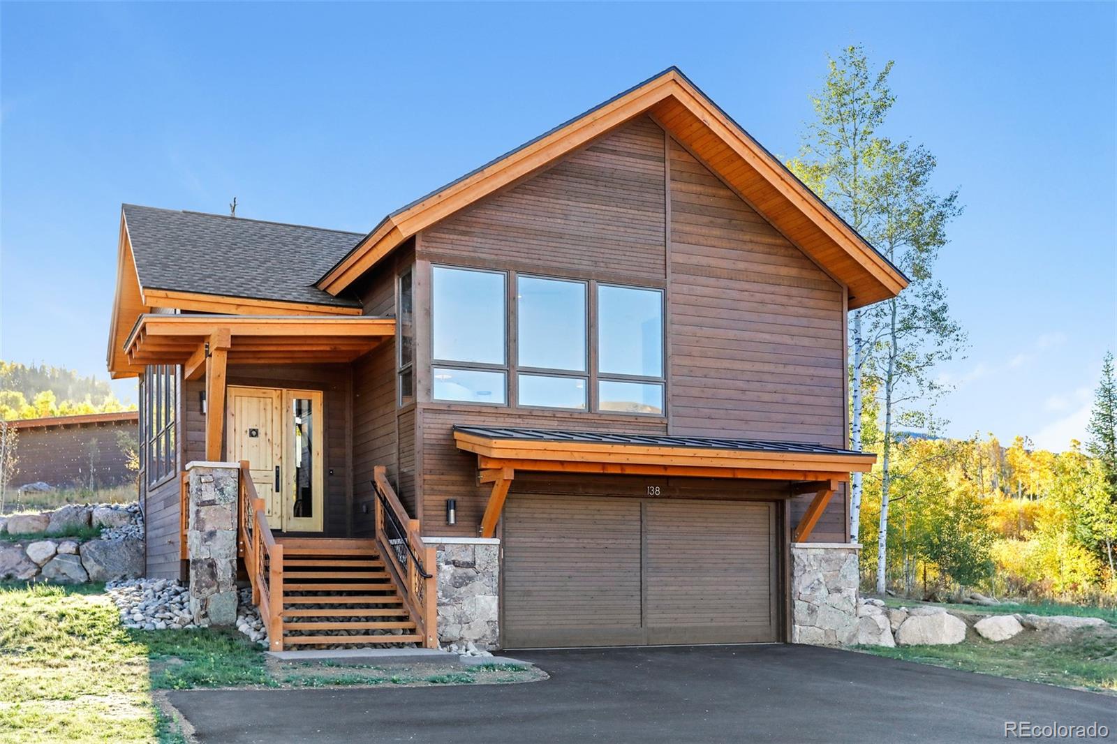 75 Vendette Point Property Photo 1