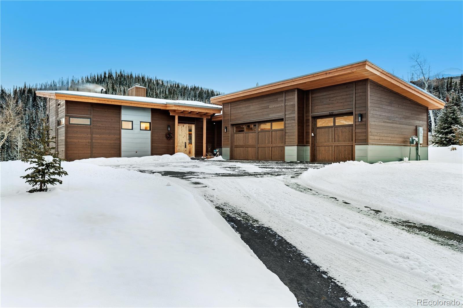 189 Vendette Road Property Photo 1