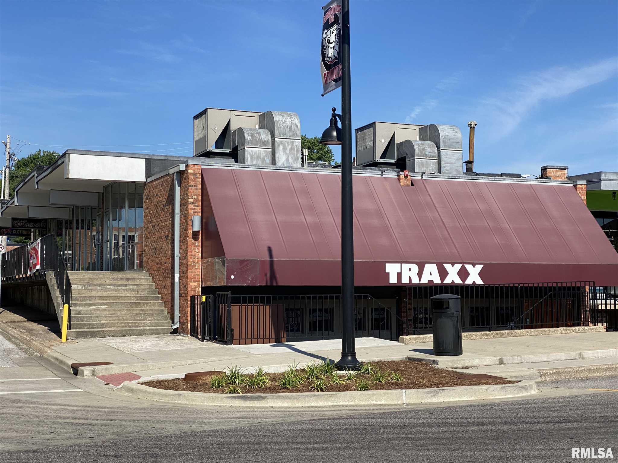 608-610 S Illinois Avenue Property Photo