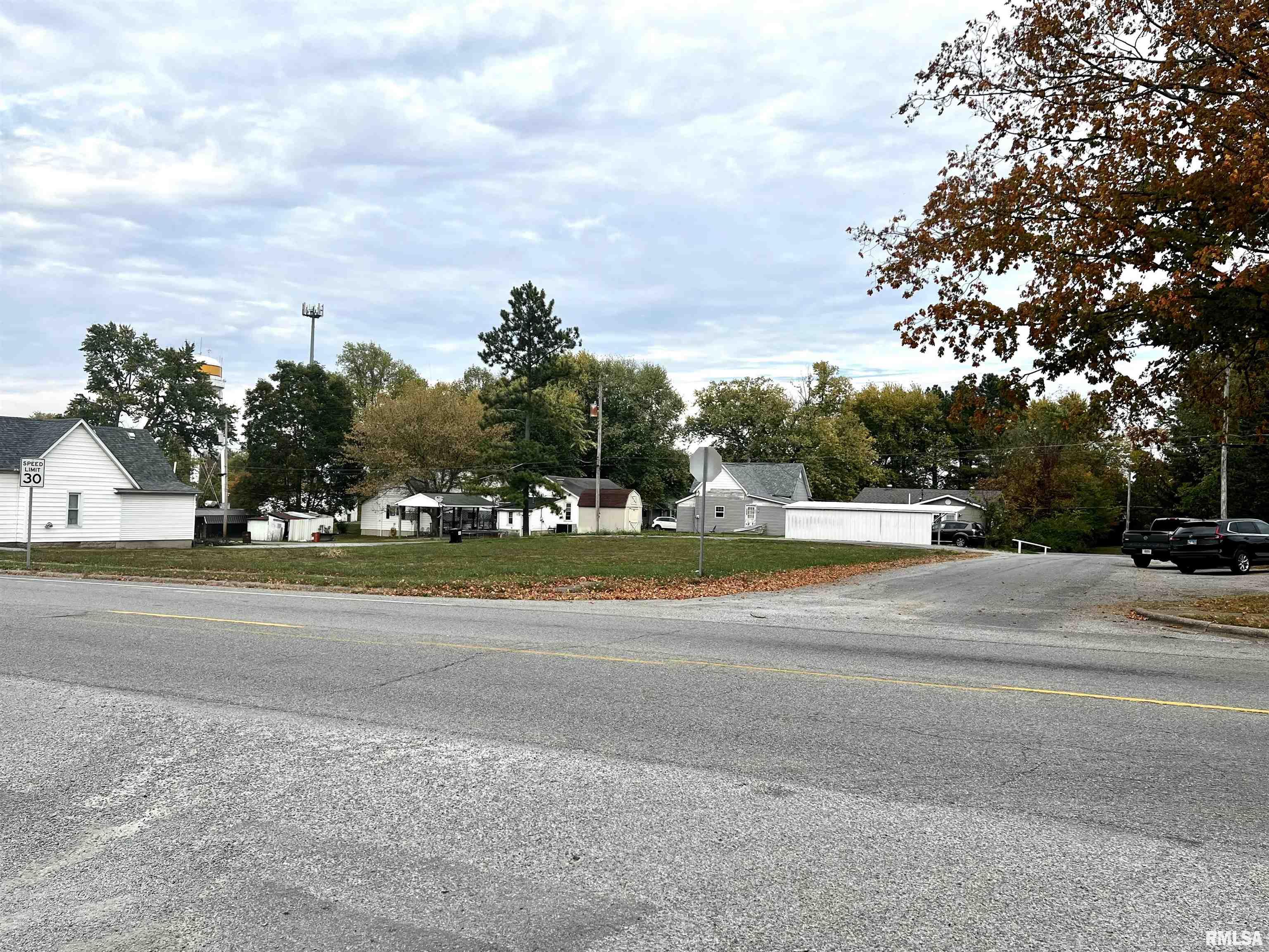 000 S Broadway Street Property Photo