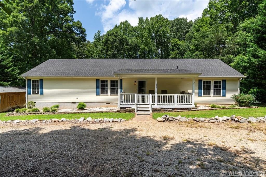 902 River Road Property Photo 4