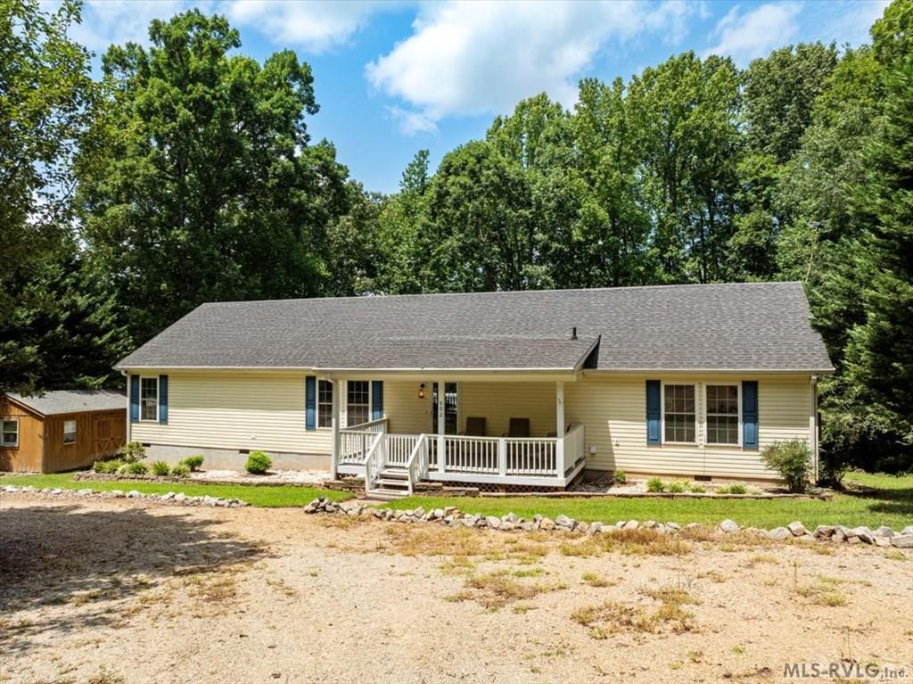 902 River Road Property Photo 6