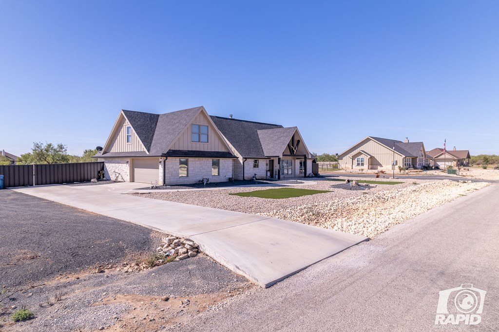 3537 Jaguar Trail Property Photo 3