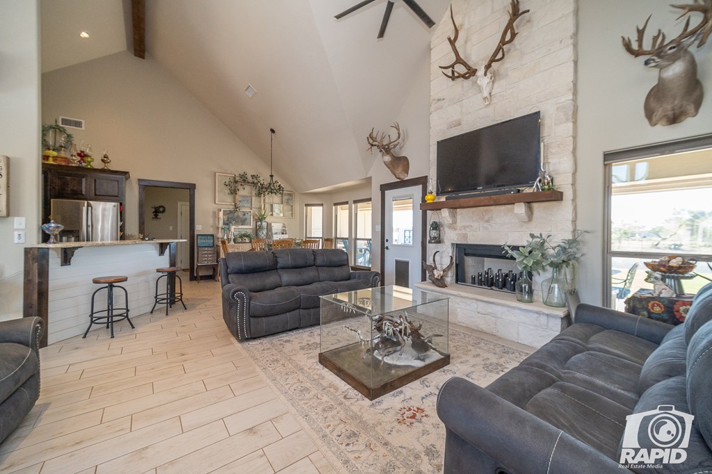 3537 Jaguar Trail Property Photo 6