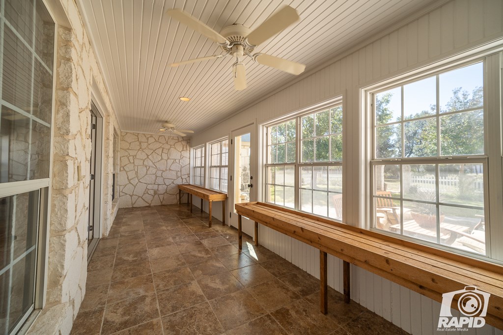 6237 Green Oaks Dr Property Photo 30