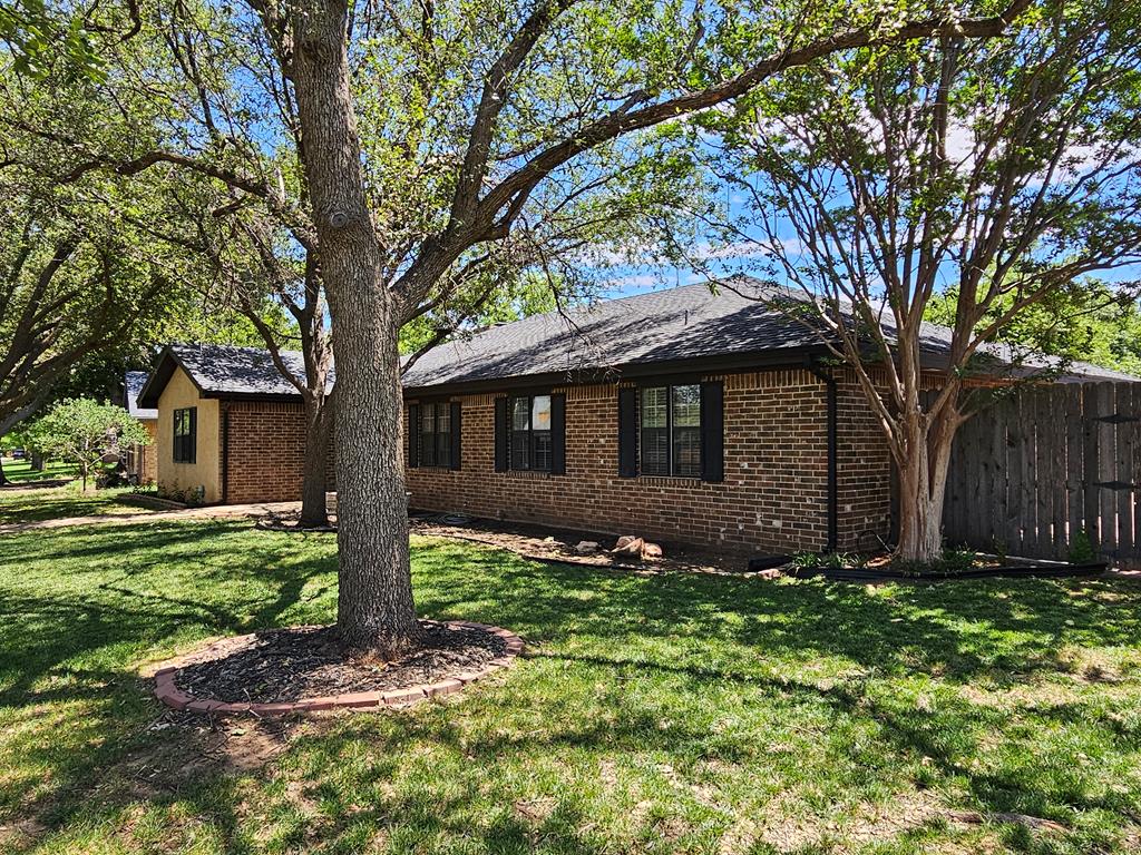 2841 Canyon Creek Dr Property Photo 1