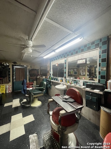 2522 Guadalupe St Property Photo 8