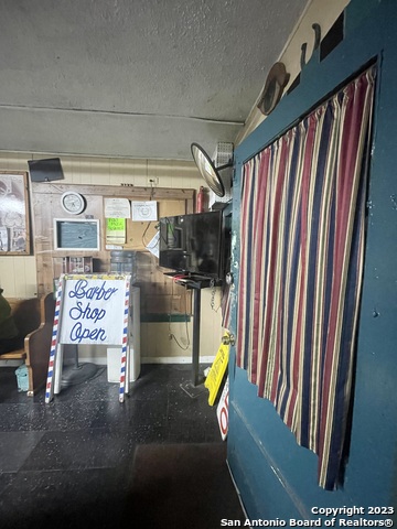 2522 Guadalupe St Property Photo 9