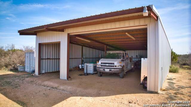 19316 Ranch Road 1871 Property Photo 6
