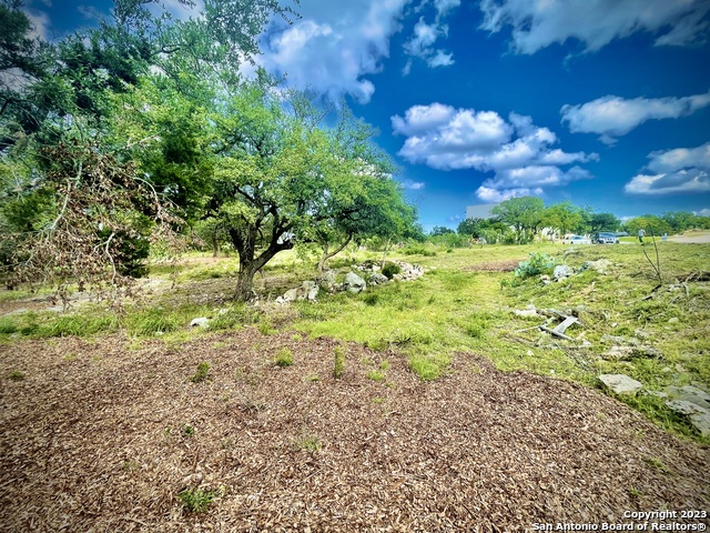 127 Champions Vw Property Photo 40