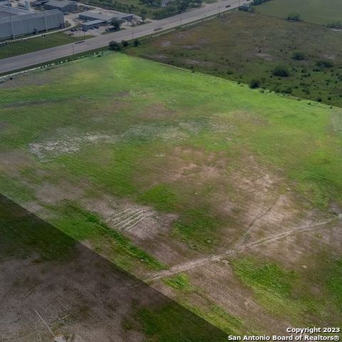 2560 Us-181 S Property Photo 4