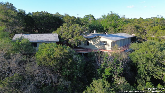 1203 N Walnut Ave Property Photo 2