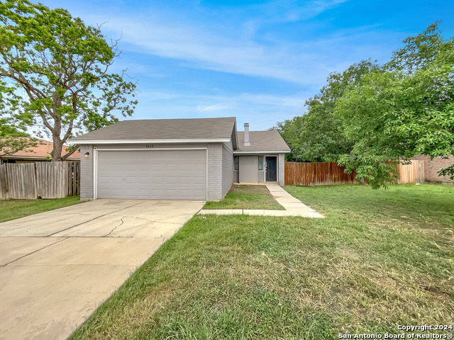 5623 Fountainwood Dr Property Photo 1