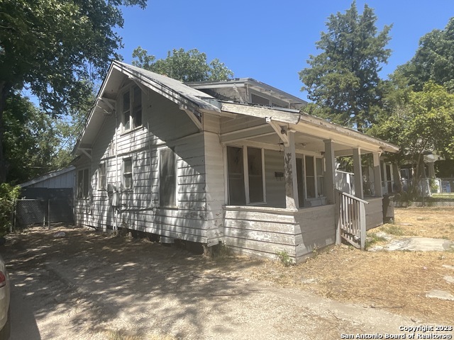 309 Mount Vernon Ct Property Photo 1