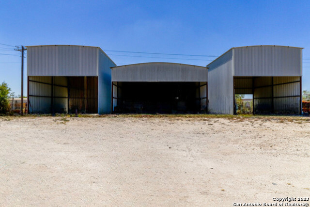 1538 N Highway 123 Property Photo 2