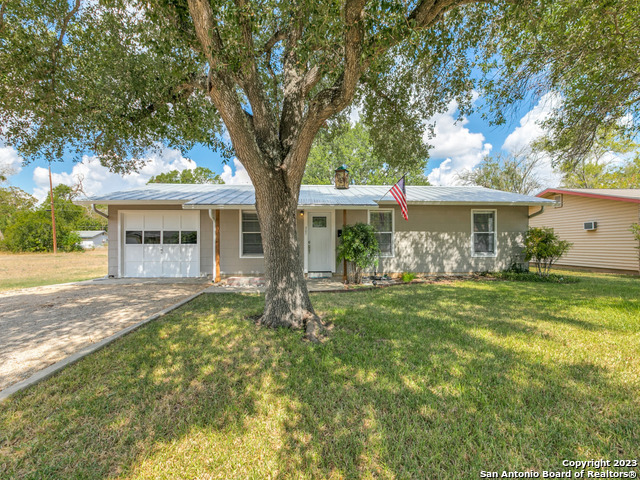 307 Aviation Ave Property Photo 1