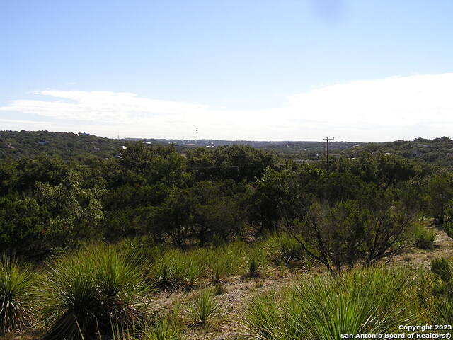 607 Solo St Property Photo 4