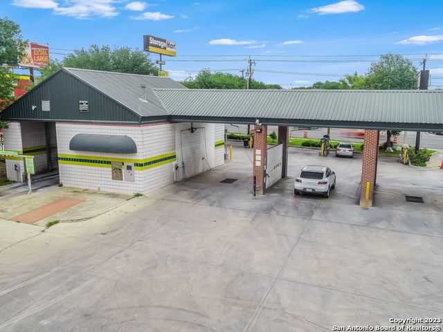 9576 Potranco Rd Property Photo 8