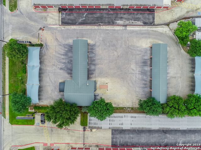 9576 Potranco Rd Property Photo 9